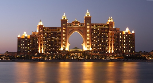 dubai palm hotel