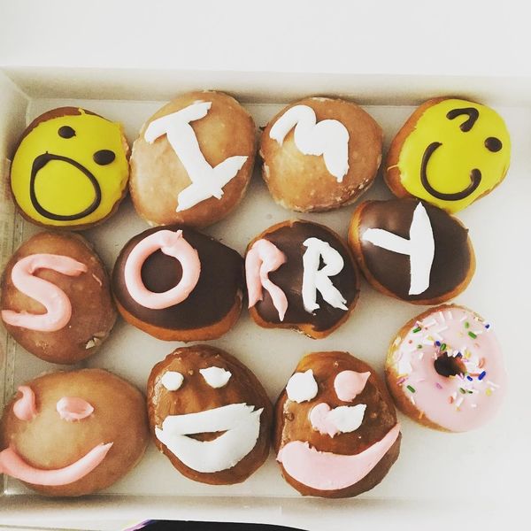 cake with sorry messages for girlfriend